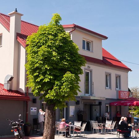 Hostel Plus Caffe Petrovče Buitenkant foto